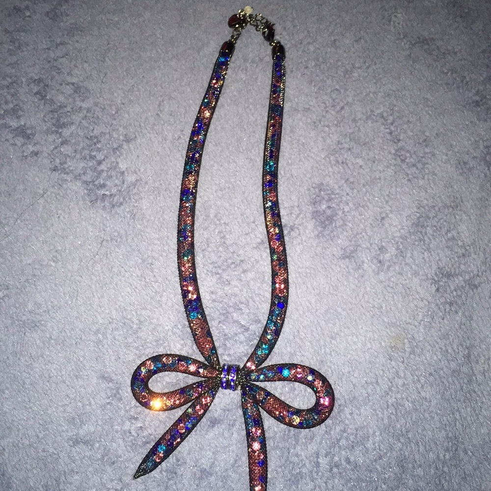Beautiful bow necklace, purple is main color
